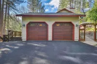 Hot Tub + Pool Table: Cabin Near Calaveras Park! - Boutique