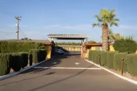 Kings Rest Motel - parking
