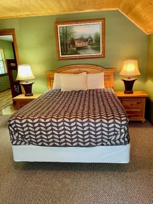 Summer Disct-Private Peaceful Retreat Riverside Near Dale Hollow Lake