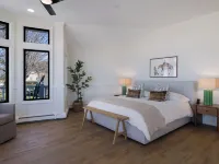 Beachfront Home on Lake Michigan beach. Spectacular sunsets, walk to downtown. Hotels in Frankfort