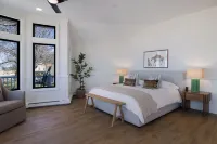 Beachfront Home on Lake Michigan beach. Spectacular sunsets, walk to downtown.