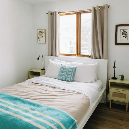 Bright Two Bedroom Suite with Private Entrance and Deck Near Downtown Golden