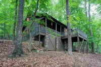 The Guest House Historic Cabin in Big Canoe - 4 estrellas