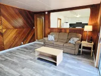 Ponderosa Place Hotels in Chiloquin