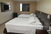 馬斯特快捷黃金飯店