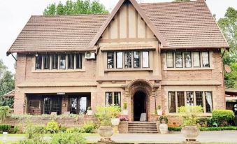 The Sleeping Bao B&B