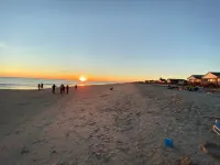 Private Heated Pool and Hot Tub, across the street from the ocean!
