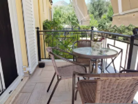 ไอโอเนียน วิว เจม - ปาร์กา การ์เดน เนสต์