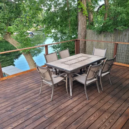 Cozy Lakefront Cottage on Little York Lake