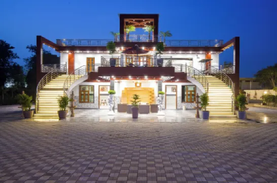 ELIVAAS Ivory Estate Pet-friendly Farm Hotels in 