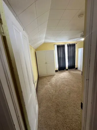 Lovely 2-bedroom LAKE house with AC in Fairmont Отели в г. Фэрмонт