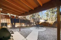 NEW • Renovated Spacious Family Cabin • Gameroom