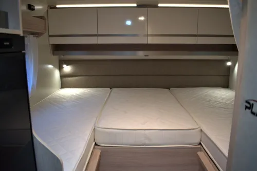 Wohnmobil PLA Siena 385 Hotels in Krostitz