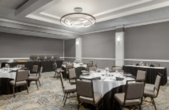 Doubletree by Hilton Fort Myers at Bell Tower Shops