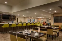 Hilton Garden Inn Statesville - breakfast