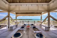 Mahogany Bay Resort & Beach Club, Curio Collection by Hilton