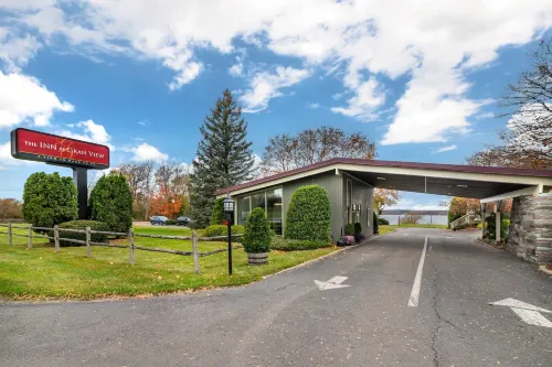 The Inn at Gran View Ogdensburg, Ascend Hotel Collection - Parkering