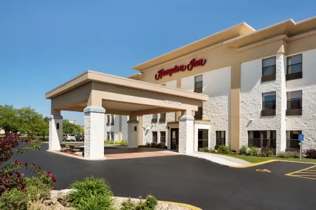 Hampton Inn Chicago/Tinley Park Отели рядом с достопримечательностью «Заказник Баттерфилд Крик Хедуотерс Ленд энд Уотер»