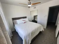 Cozy 2BR - Patio - Pet Friendly