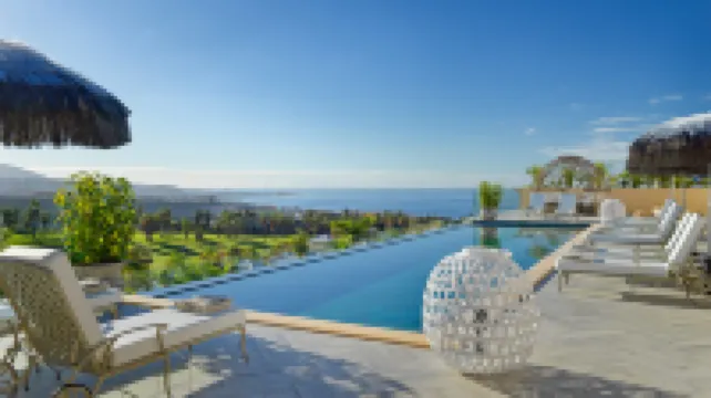 Royal River, Luxury Hotel