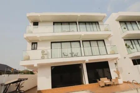 Spacious 4-bedroom villa with Private pool
