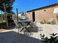 Maison des Années 30 Avec spa Hotels in Brignogan-Plage