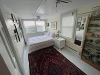 Charming 3-bedroom cottage in Westerly footsteps from the water