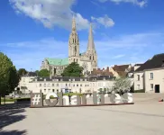 Downtown apartment - Drouaise - mezzanine - sleeps 4