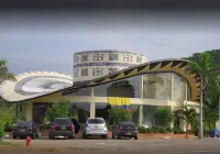 Tropical 3 BR/3 BA beach Villa w pool, WiFi, & AC in beautiful Santa Veronica!