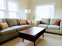 Sunny House- 2 Br. Cottage in tranquil Pendleton