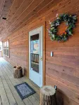 Charming 4-bedroom "Pine Hill Home" in Arnold near Big Trees Park & Bear Valley