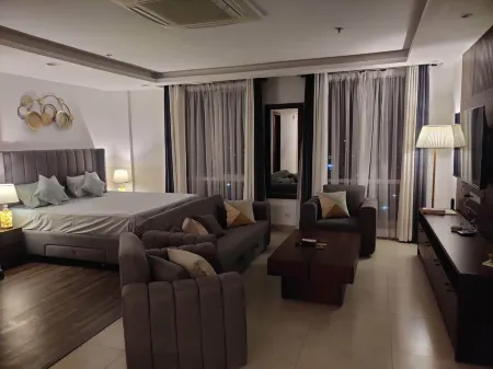 Uptown Studio Residence Отели рядом с достопримечательностью «Лахор Юниверсити оф Менеджмент Сайенсиз»