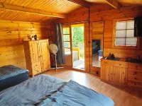 Vacation home "Im Wäldchen" near the lake for couples and families with pets Hotels in Templin