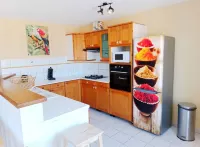 Air-conditioned apartment 25 minutes from the beach for 5 people Hotels in Caux