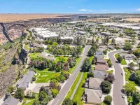Luxury Home near Canyon; HOT TUB - บูติค