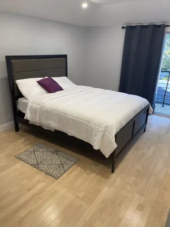 Beautiful apartment on the second floor, near to JFK airport Отели рядом с достопримечательностью «Заказник Джамайка Бэй»