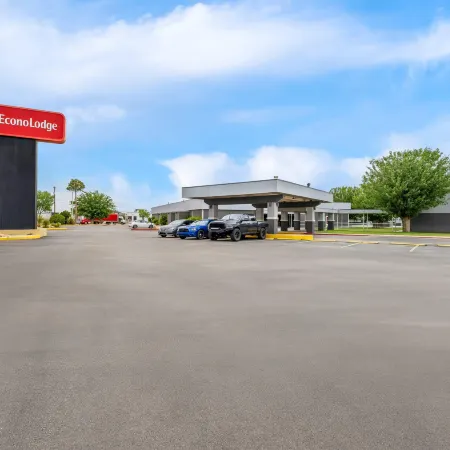 Econo Lodge Carlsbad Caverns Area