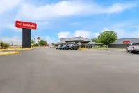 Econo Lodge Carlsbad Caverns Area - موقف سيارات