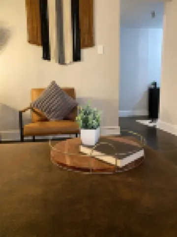 Charming/Cozy/1 Bedroom