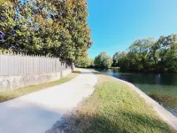 Attractive, renovated 2-room apartment by the lake