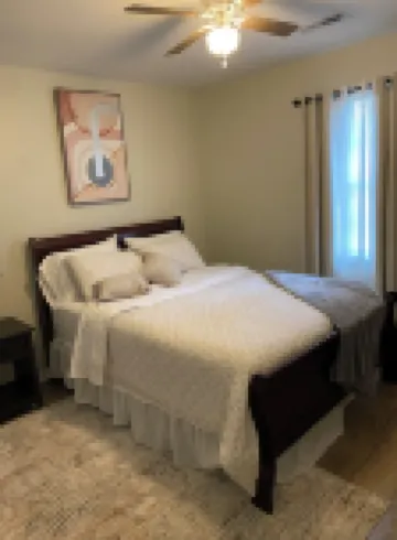 Embrace Peaceful Luxury in a Contemporary Escape 海伍德縣酒店