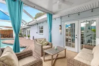 Blue Beach Bungalow