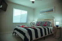 VillaBellaBlue/Near Airport/Laundry/Patio