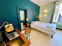 La Chocolaterie, Dream stay, Majestic view of the Chapelle Saint-Hubert