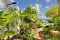 Samya, a luxury villa by the sea