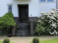 K House  Boarding House - Apartment 1 Hotels in Kaufungen