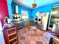 Creole villa with swimming pool Hotels in Petit-Bourg