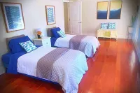 Family Lakehouse by Pickwick