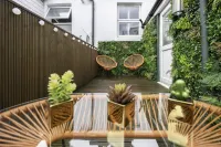 Stunning modern space in Hove & free parking.