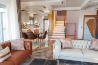 comfort 4-bedroom villa in Yalova with pool jacuzy fitness/WIFI and AC. Hotels in Termal